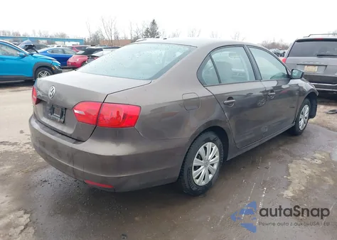 2014 Volkswagen Jetta 2.0L S z USA, uszkodzony, nr VIN 3VW2K7AJ9EM295605